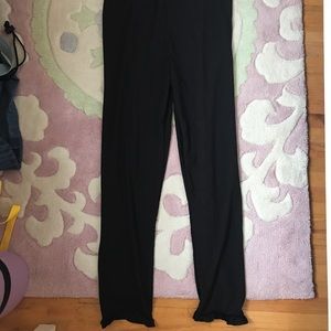 Boohoo Athena Ruffle Hem Ankle Grazer Leggings